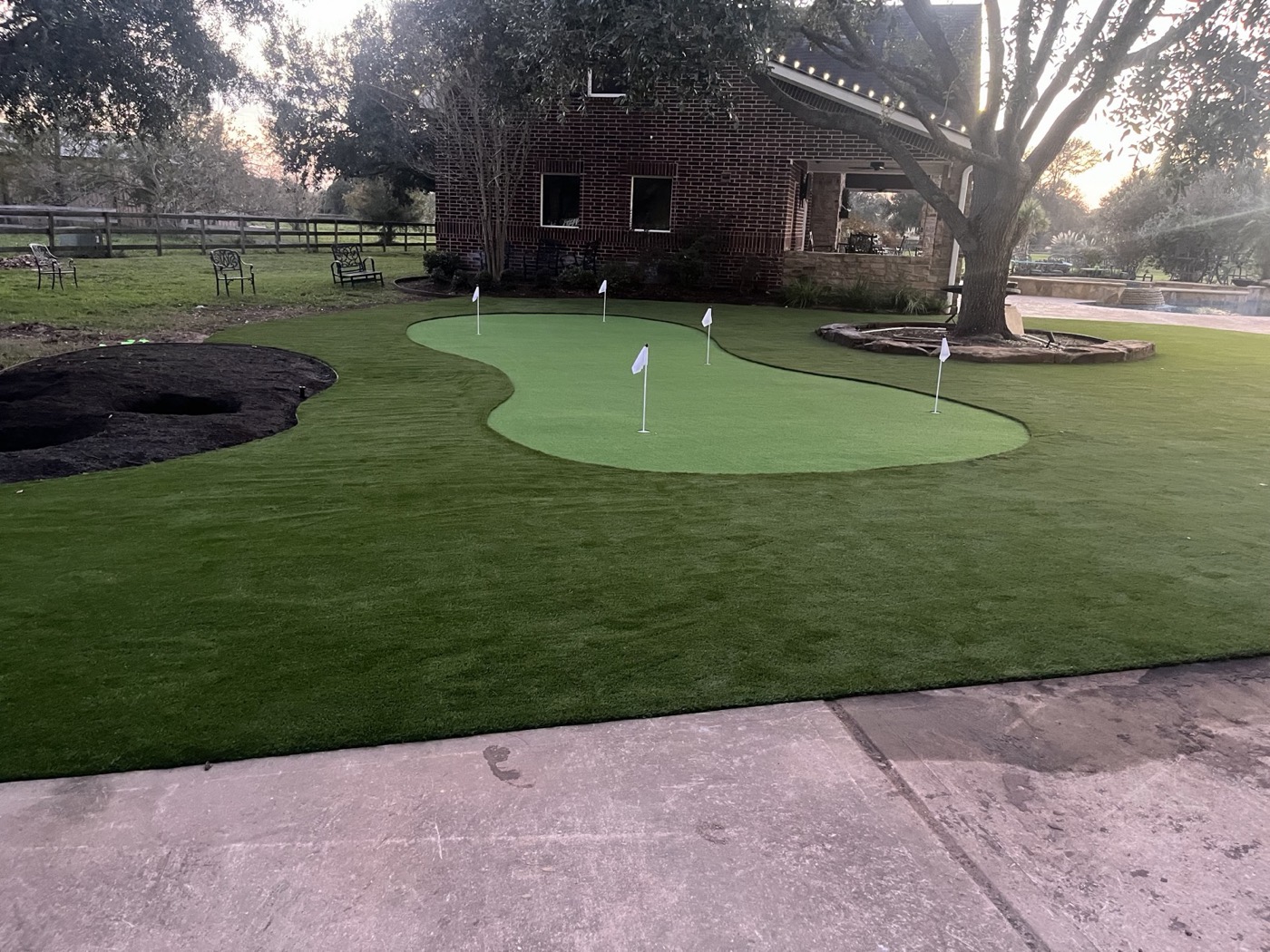 Estate backyard putting green