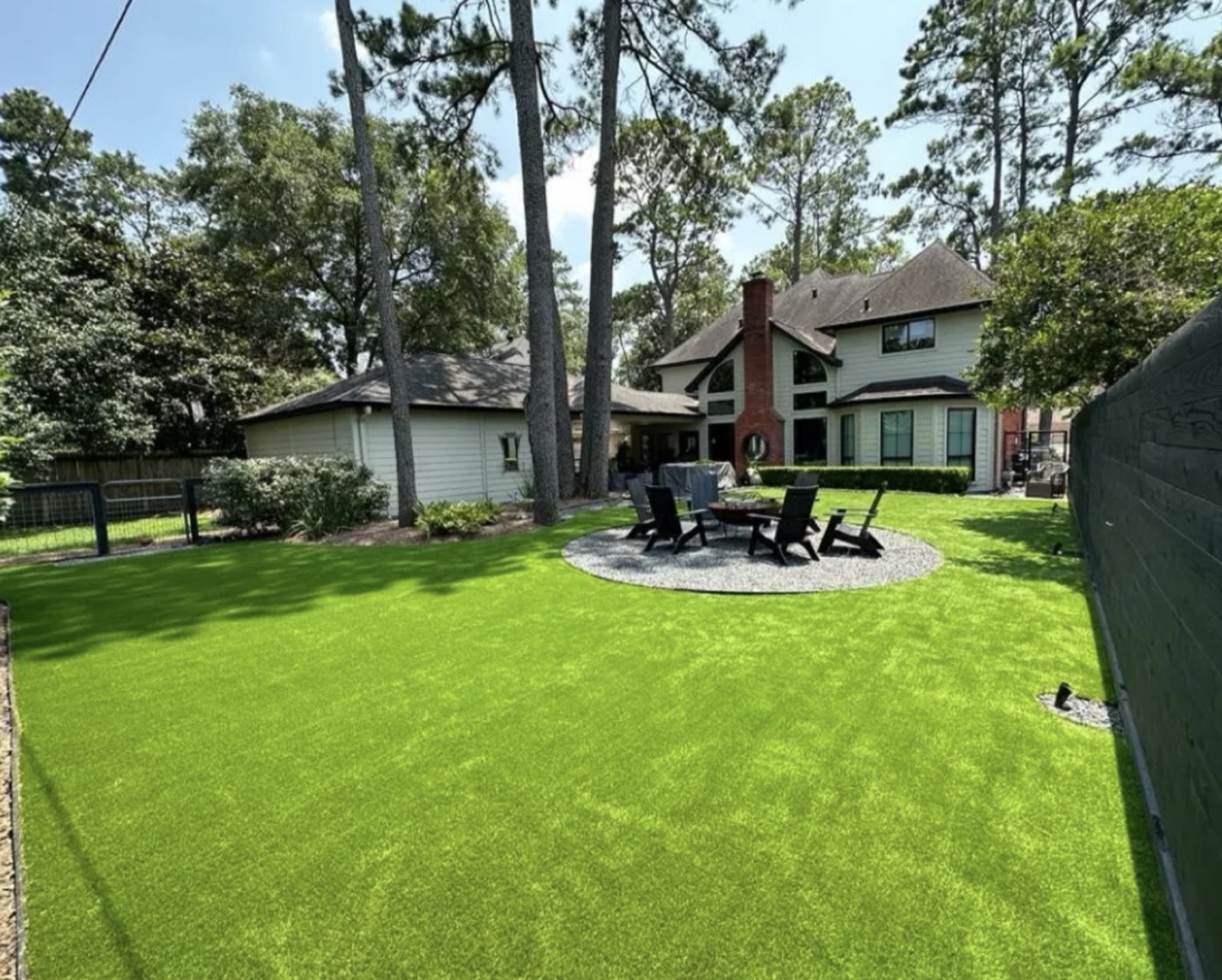 Backyard turf with fire pit